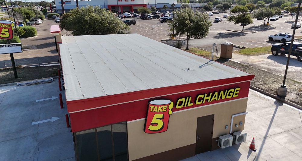 mammoth construction oil change